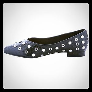 STUDDED POINTY TOE FLAT - WIDE WIDTH
